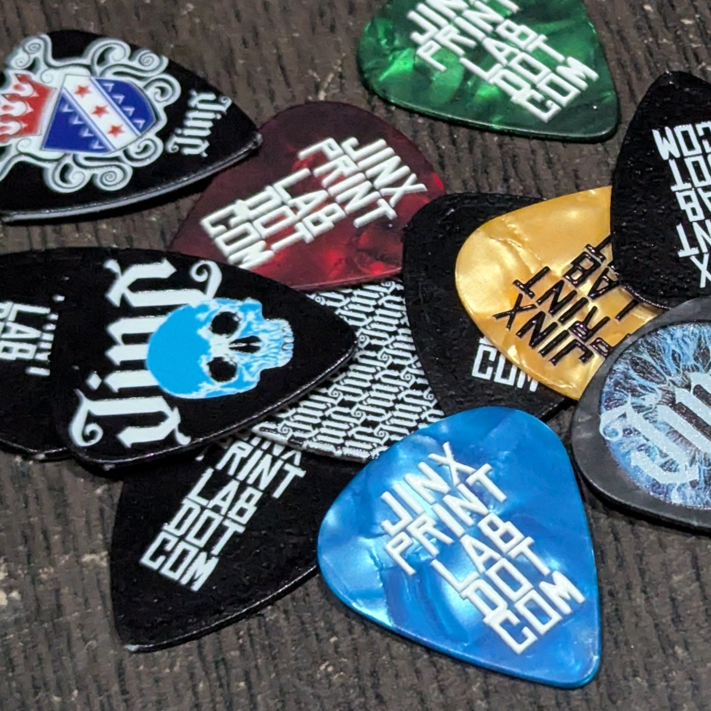 UV-PRINTED 351 PROFILE GUITAR PICKS