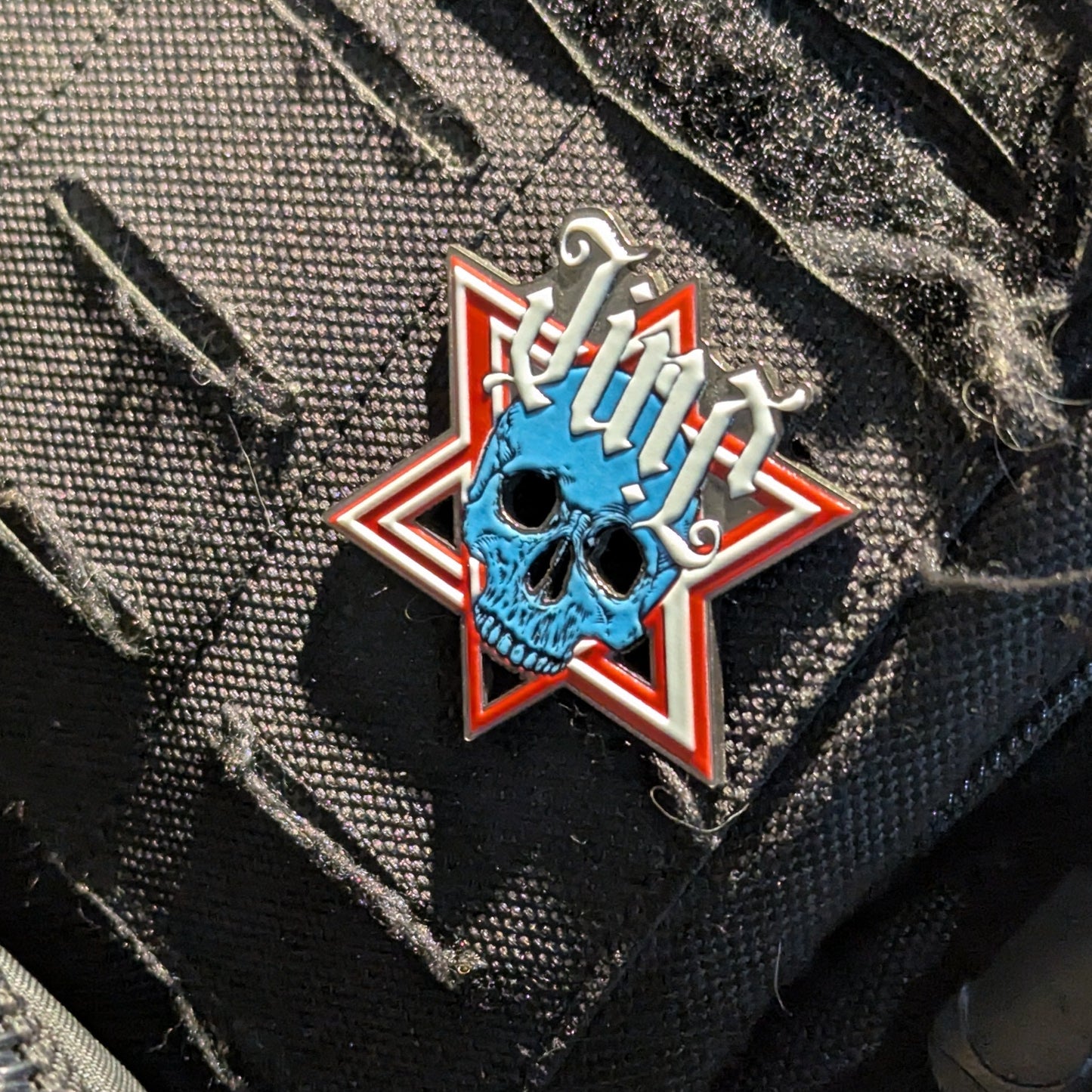 Industrial Custom Lapel Pins: Flat & Tactile Relief Tiers